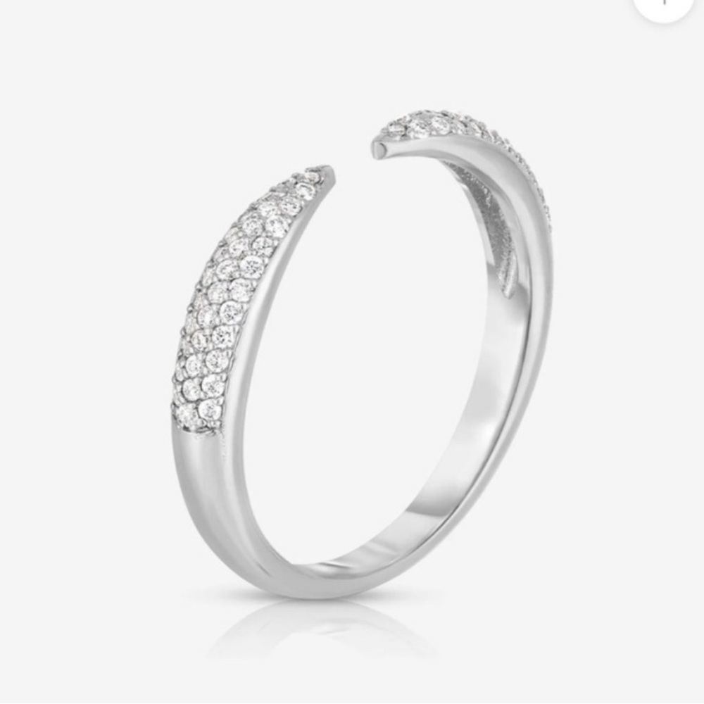Ring Concierge Triple Row Diamond Claw Ring